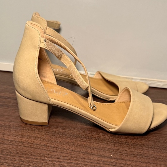 Chic Tan Ankle Strap Heels - Picture 5 of 5